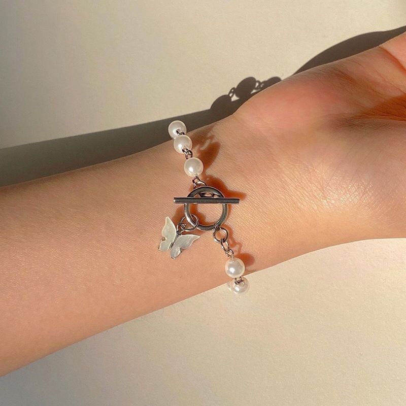 Temperament Butterfly Pendant Pearl Bracelet